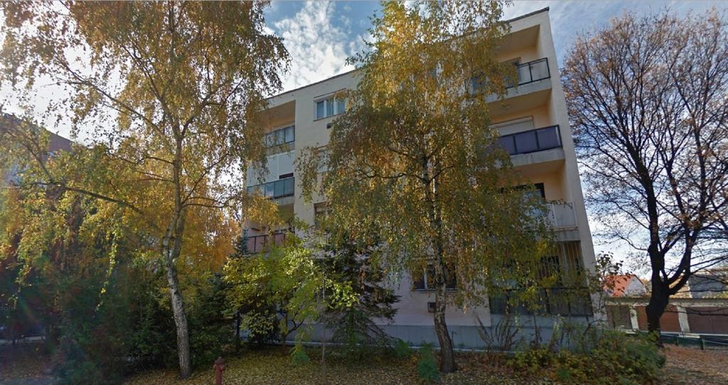 Evi Apartman Eger Buitenkant foto